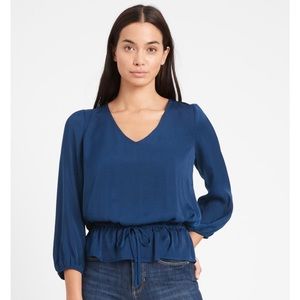 NWT Banana Republic blue Satin Peplum Blouse size Medium Tall